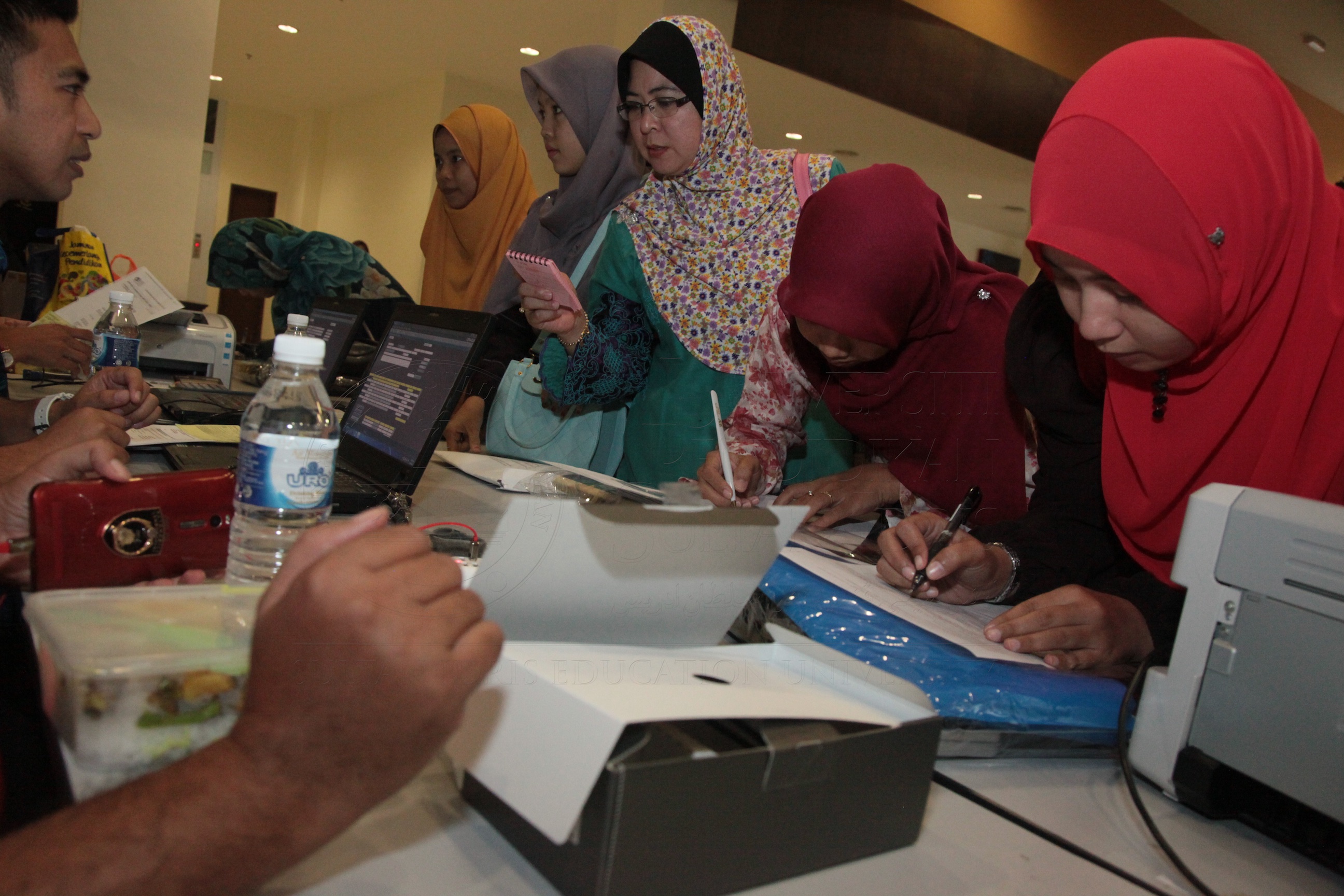 PRO16 16 siswazah IMG 0244